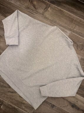 Prologue Light Gray Pullover Sweatshirt
